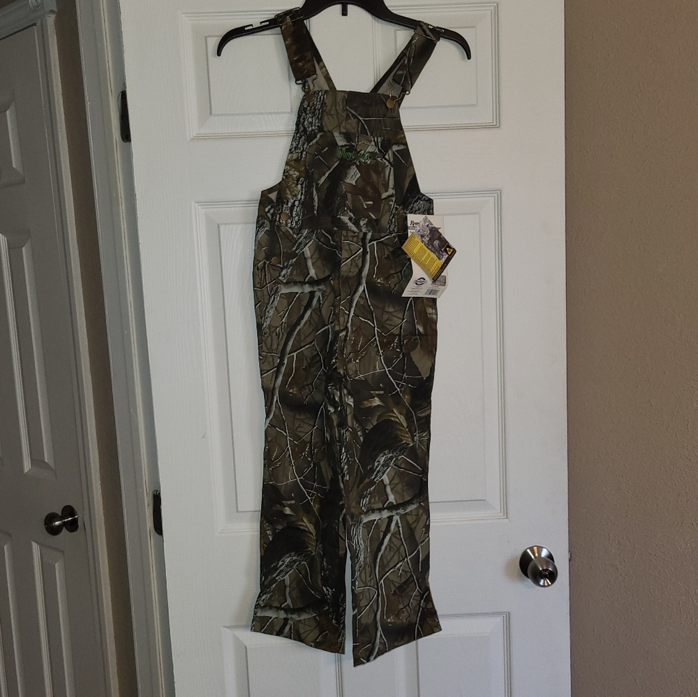 Youth Camoflauge Unlined Bib Overalls.